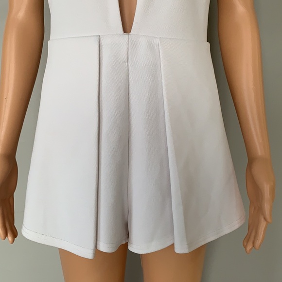 Romper - Picture 3 of 4